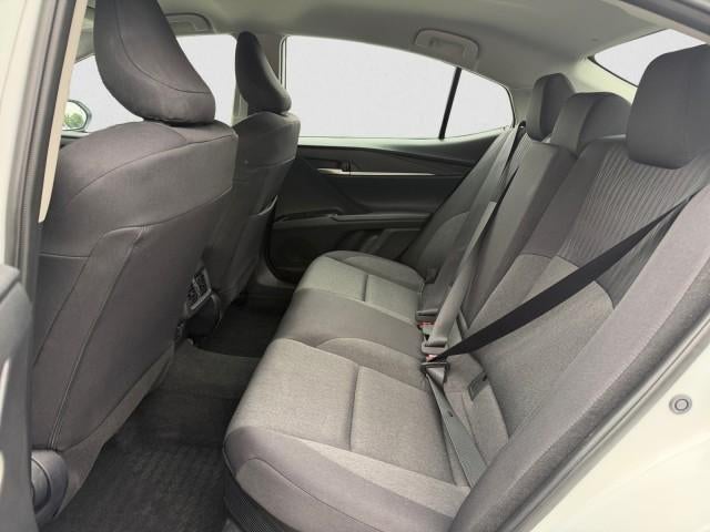 2025 Toyota Camry LE (SE)