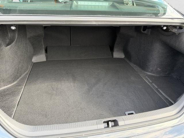 2025 Toyota Camry LE (SE)