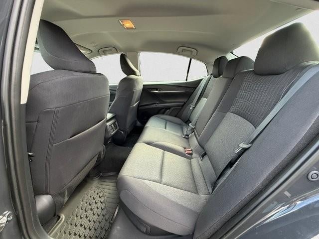 2025 Toyota Camry LE (SE)