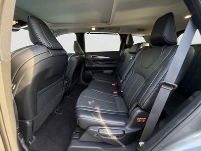 2023 INFINITI QX60 LUXE FWD