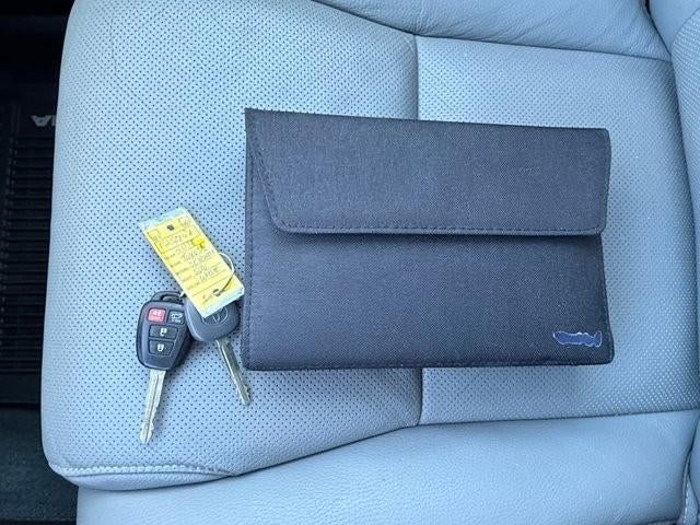 2018 Toyota Sequoia Platinum 4WD (Natl)