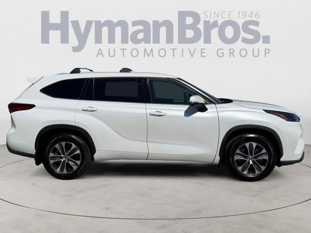 2022 Toyota Highlander XLE AWD (Natl)