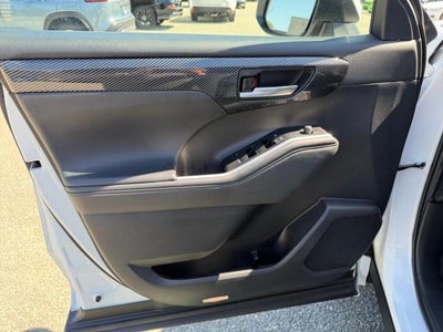 2022 Toyota Highlander XLE AWD (Natl)