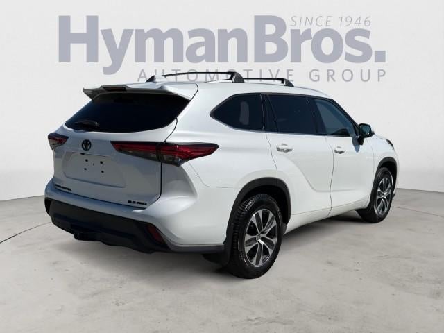 2022 Toyota Highlander XLE AWD (Natl)