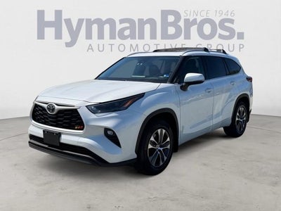 2022 Toyota Highlander XLE AWD (Natl)