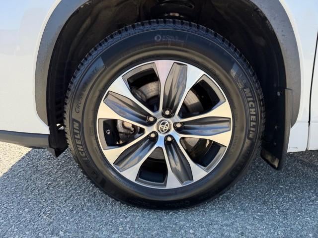 2022 Toyota Highlander XLE AWD (Natl)