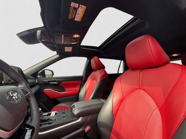 2023 Toyota Highlander Platinum FWD (Natl)