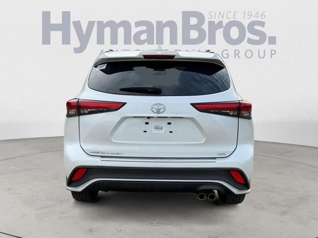 2023 Toyota Highlander Platinum FWD (Natl)