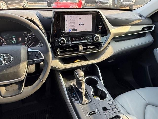 2025 Toyota Highlander XLE FWD (Natl)