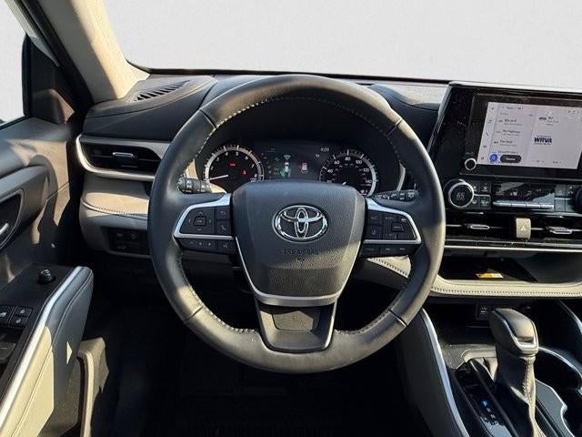 2025 Toyota Highlander XLE FWD (Natl)