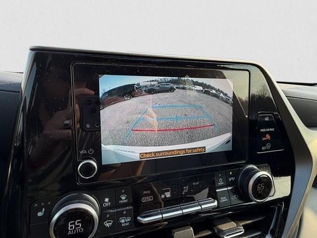 2025 Toyota Highlander XLE FWD (Natl)