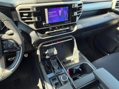 2024 Toyota Tundra 4WD 4WD SR5 CrewMax 5.5' Bed (SE)