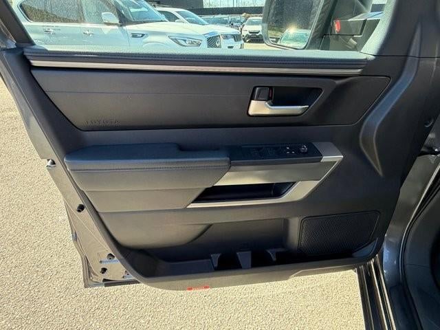 2024 Toyota Tundra 4WD 4WD SR5 CrewMax 5.5' Bed (SE)