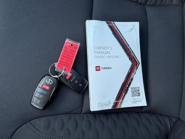 2024 Toyota Tundra 4WD 4WD SR5 CrewMax 5.5' Bed (SE)