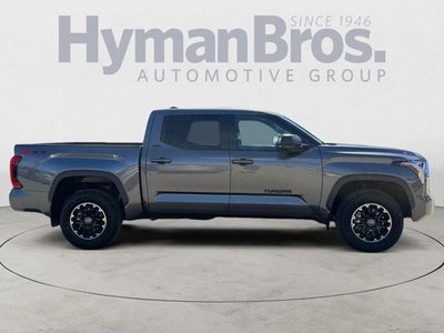2024 Toyota Tundra 4WD 4WD SR5 CrewMax 5.5' Bed (SE)