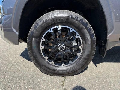 2024 Toyota Tundra 4WD 4WD SR5 CrewMax 5.5' Bed (SE)