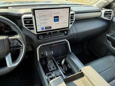 2025 Toyota Tundra 4WD 4WD Platinum Hybrid CrewMax 5.5' Bed (Natl)