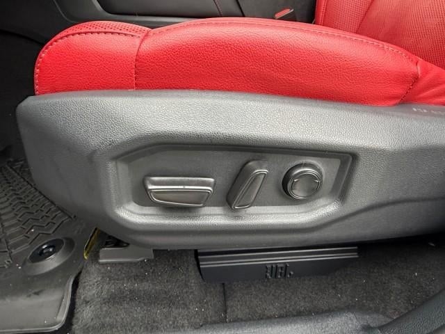 2024 Toyota Tundra 4WD 4WD TRD Pro Hybrid CrewMax 5.5' Bed (Natl)