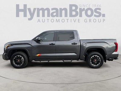 2025 Toyota Tundra 4WD 4WD SR5 CrewMax 5.5' Bed (Natl)