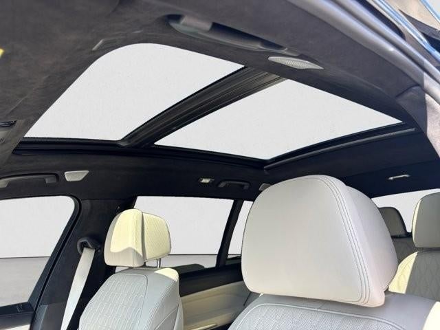 2023 BMW X7 xDrive40i Sports Activity Vehicle
