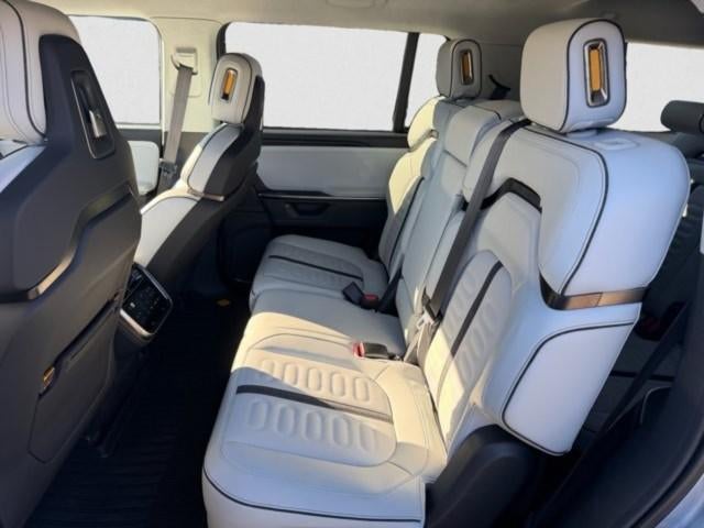 2025 Rivian R1S Adventure Dual-Motor Standard Pack