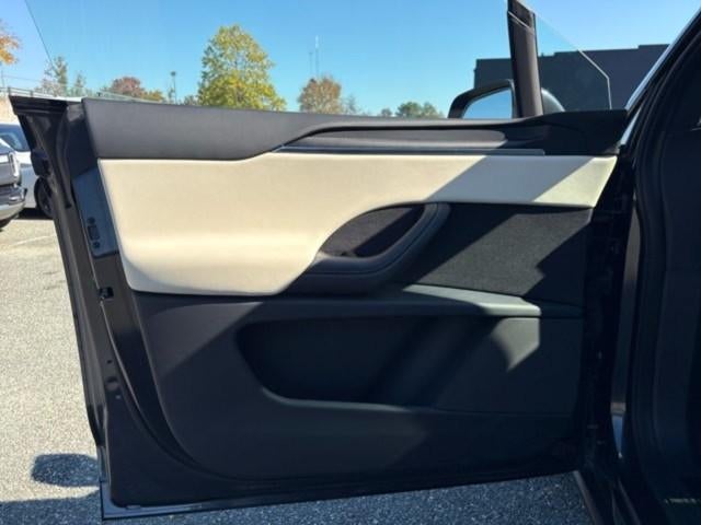 2025 Tesla Model X Plaid AWD