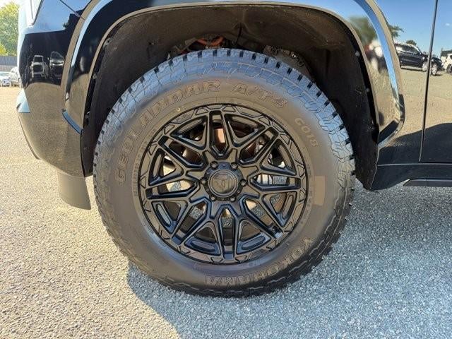 2025 Toyota Sequoia Platinum 4WD (Natl)
