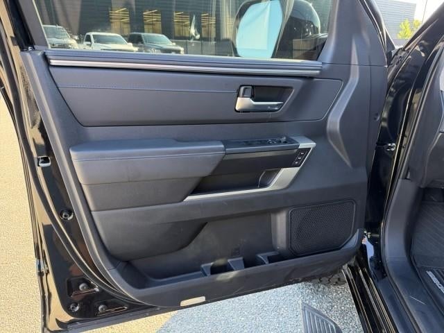 2025 Toyota Sequoia Platinum 4WD (Natl)