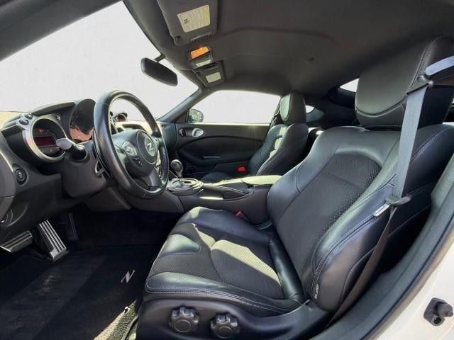 2017 Nissan 370Z Coupe Touring Auto