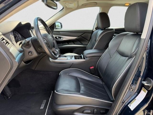 2019 INFINITI Q70 3.7 LUXE
