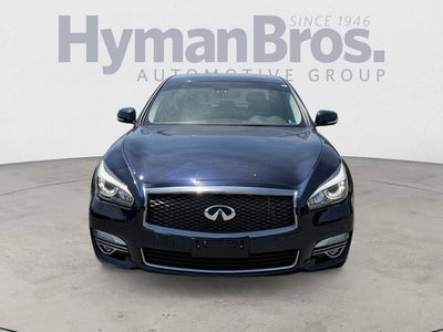2019 INFINITI Q70 3.7 LUXE