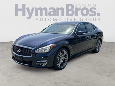 2019 INFINITI Q70 3.7 LUXE