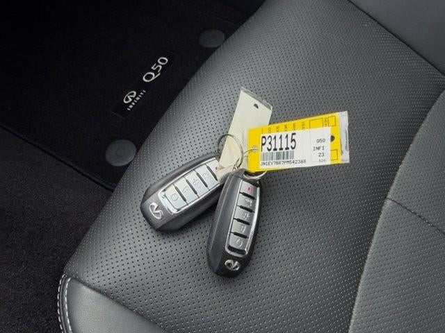 2023 INFINITI Q50 LUXE AWD