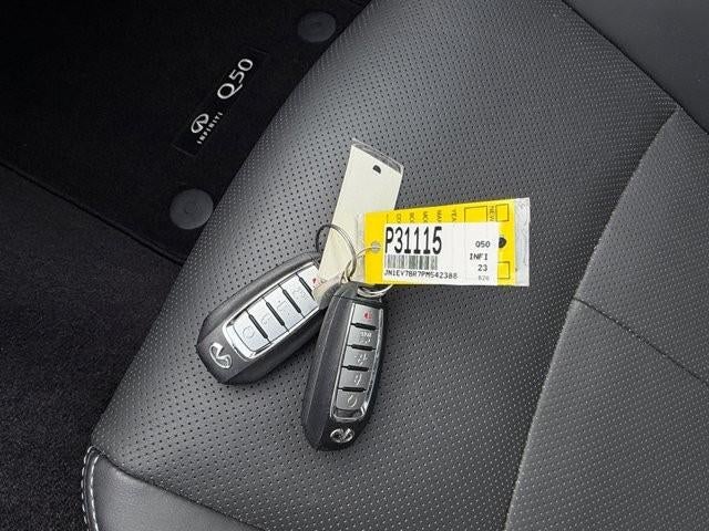 2023 INFINITI Q50 LUXE AWD