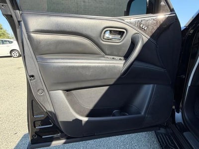 2022 INFINITI QX80 LUXE