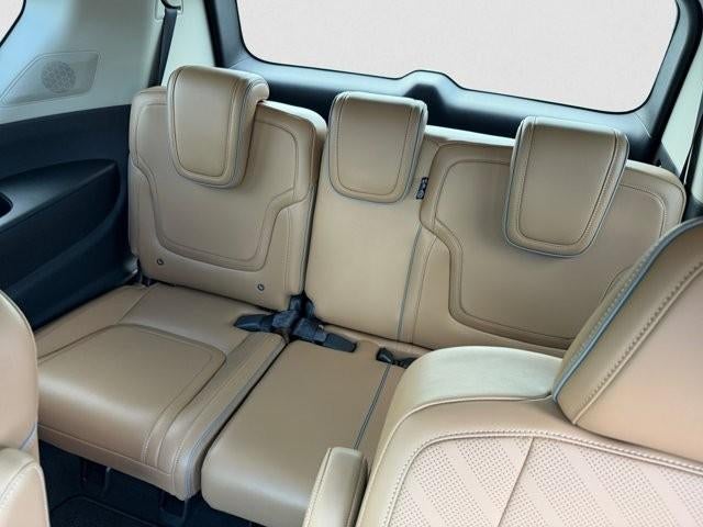 2027 INFINITI QX80 Luxe 4WD