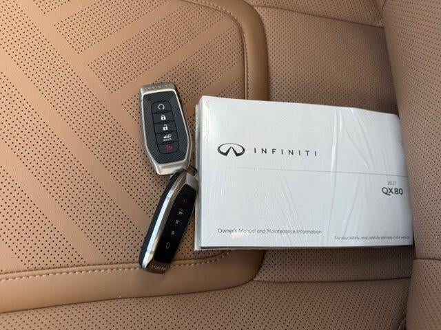 2027 INFINITI QX80 Luxe 4WD