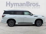 2027 INFINITI QX80 Luxe 4WD