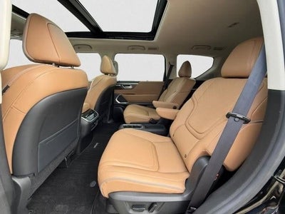 2025 INFINITI QX80 Luxe 4WD