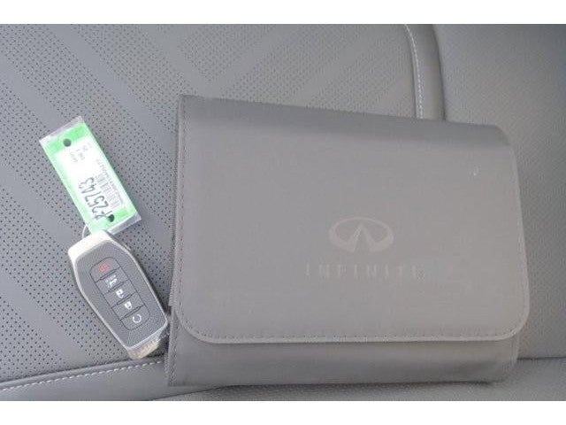 2025 INFINITI QX80 Luxe 4WD