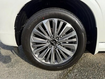 2026 INFINITI QX80 LUXE