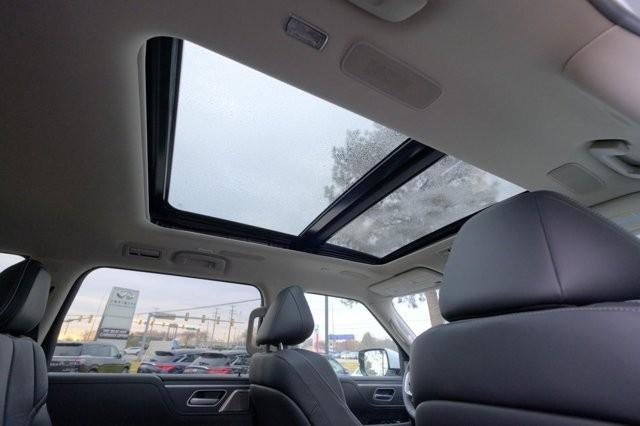 2025 INFINITI QX80 Sensory 4WD