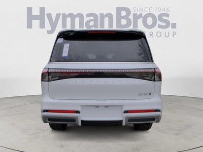2025 INFINITI QX80 Sensory 4WD