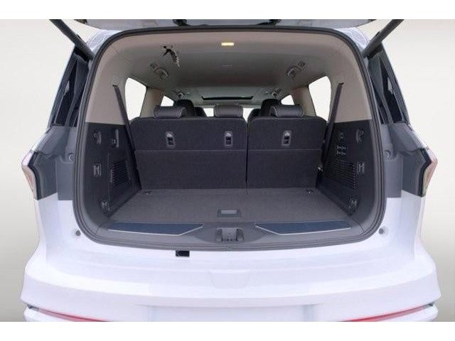 2025 INFINITI QX80 Sensory 4WD