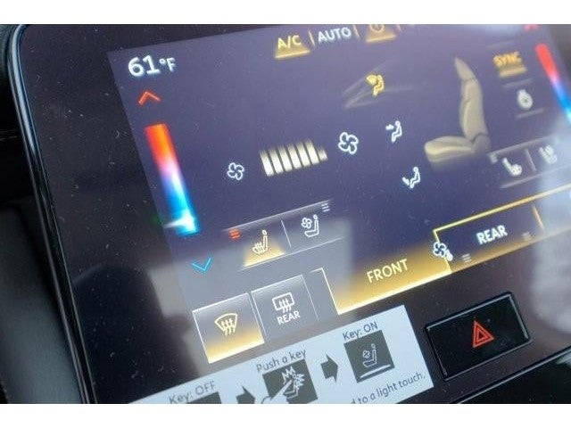 2025 INFINITI QX80 Sensory 4WD