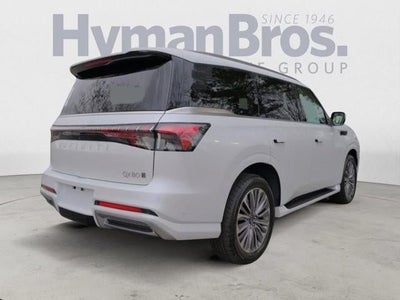 2025 INFINITI QX80 Sensory 4WD
