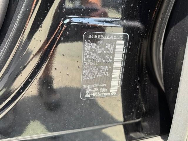 2027 INFINITI QX80 Sport 4WD