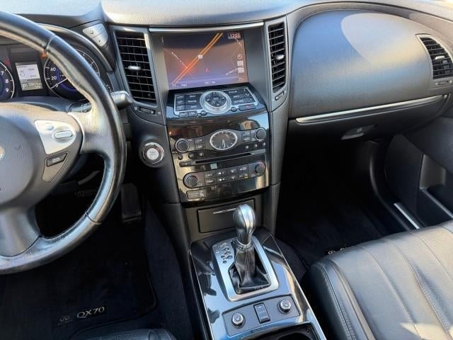 2017 INFINITI QX70 AWD