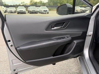 2023 Toyota Prius XLE AWD (Natl)