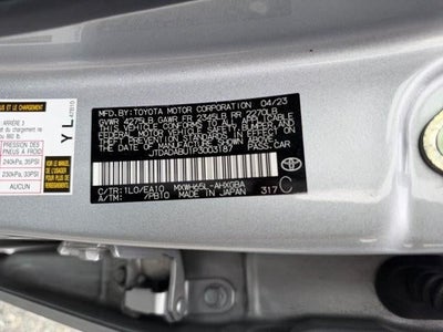 2023 Toyota Prius XLE AWD (Natl)